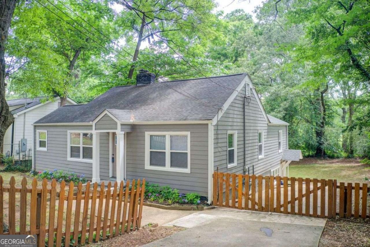 1902 Canterbury Street, Decatur, GA 30032 Main Photo