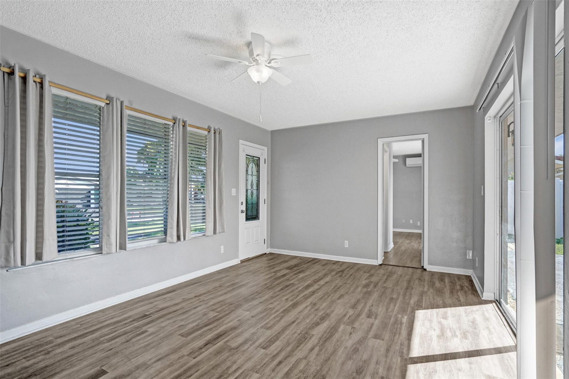 949 SE 10th Court, Pompano Beach, FL 33060 Photo