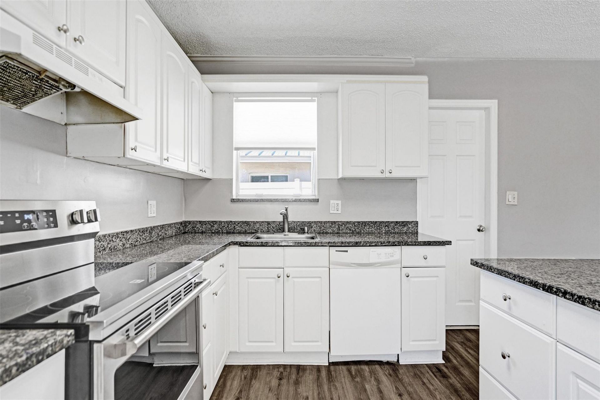 949 SE 10th Court, Pompano Beach, FL 33060 Photo