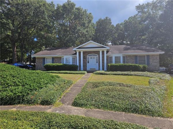 2913 Steeple Chase Court S, Mobile, AL 36695