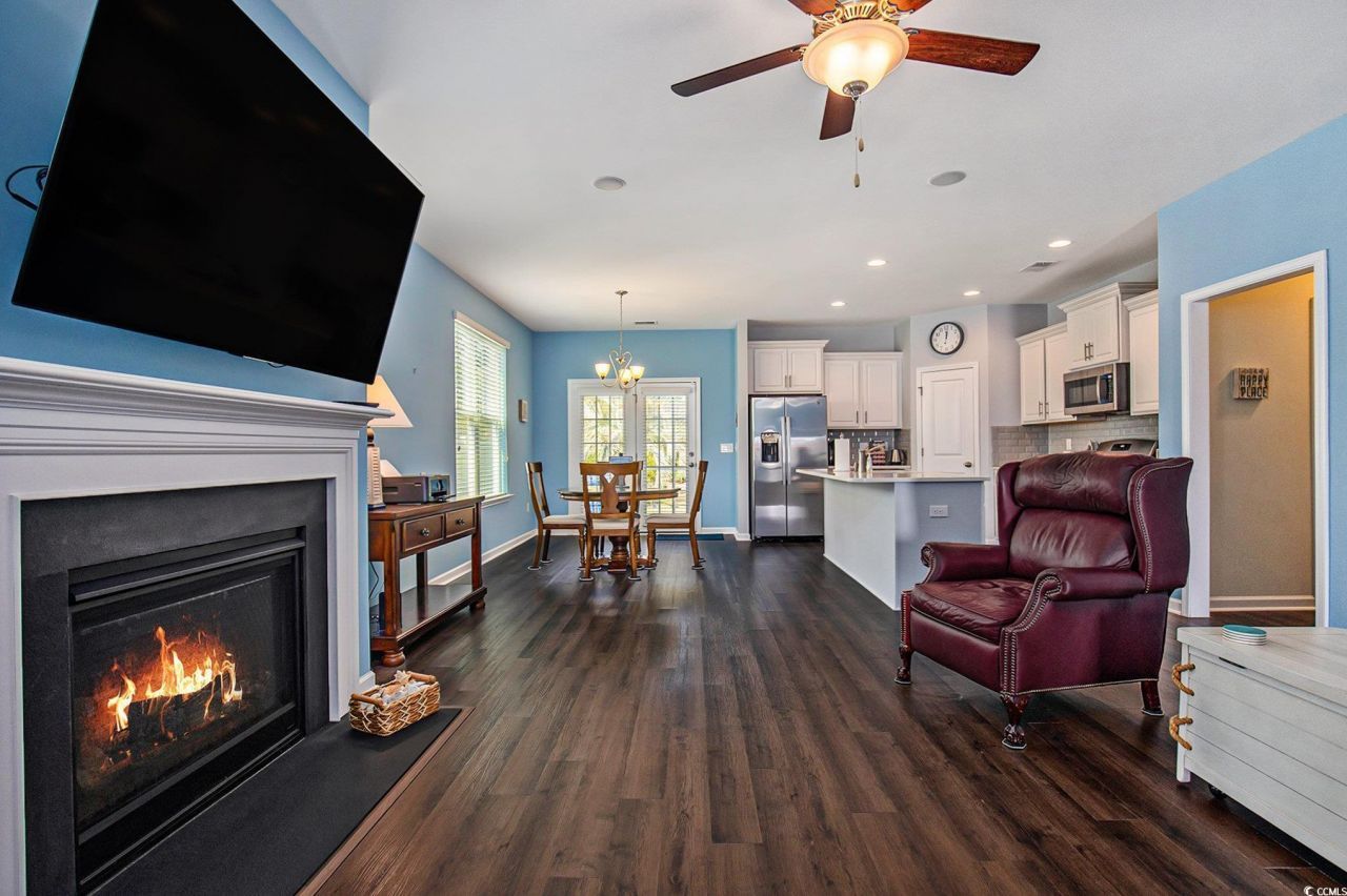 1186 Pyxie Moss Dr. Photo 5