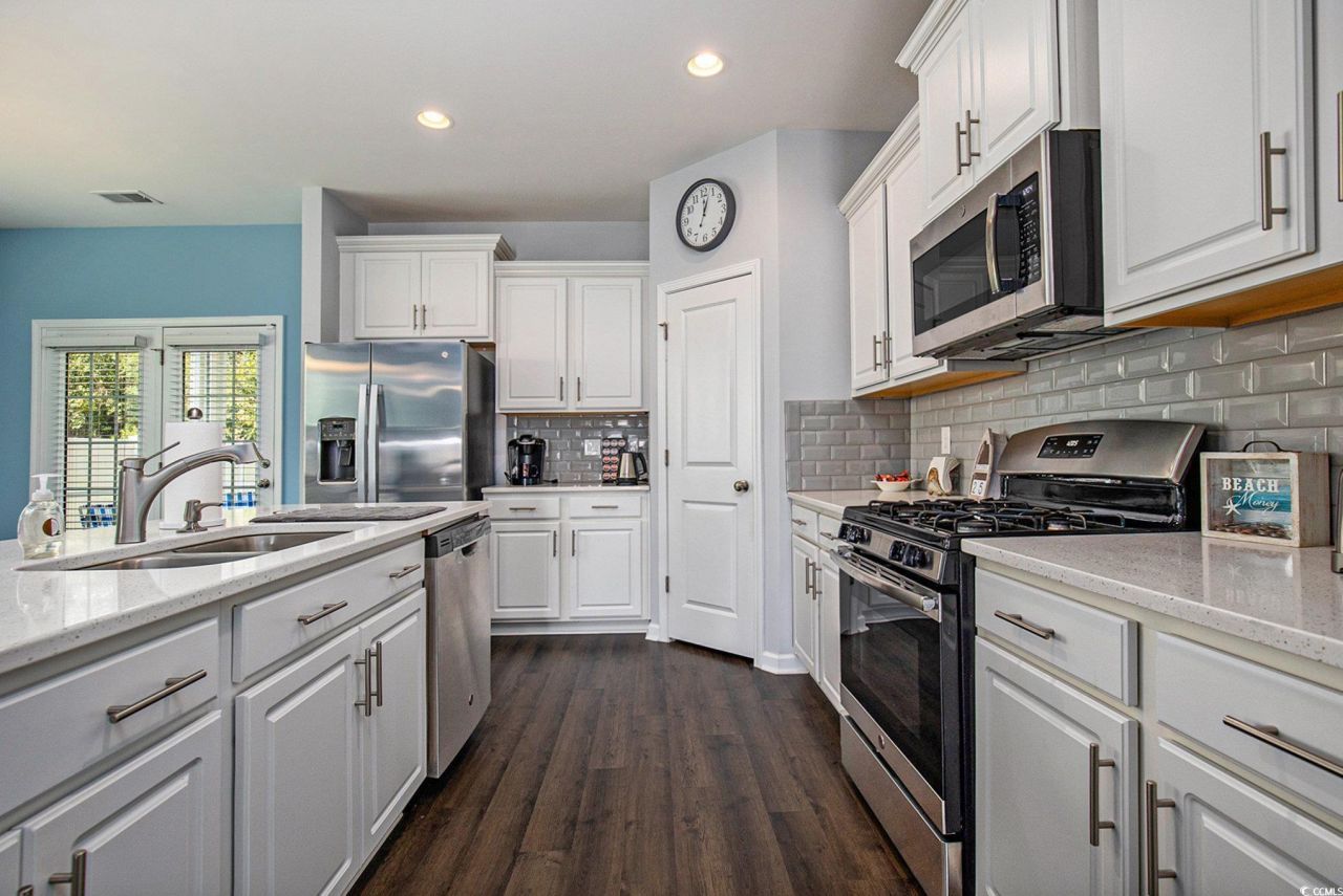 1186 Pyxie Moss Dr. Photo 8