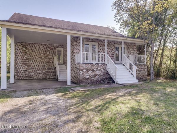 321 Necaise Street, Waveland, MS 39576