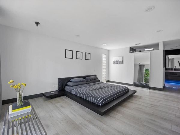4134 Travis Street, Unit 11, Dallas, TX 75204