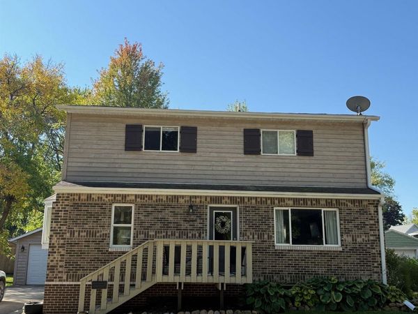 1214 E North Street, Algona, IA 50511