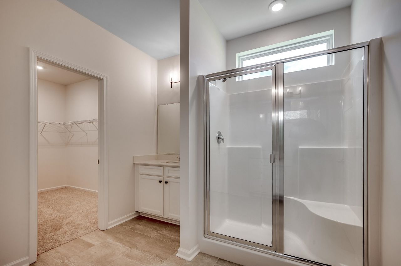 124 Buckingham Dr Photo 14