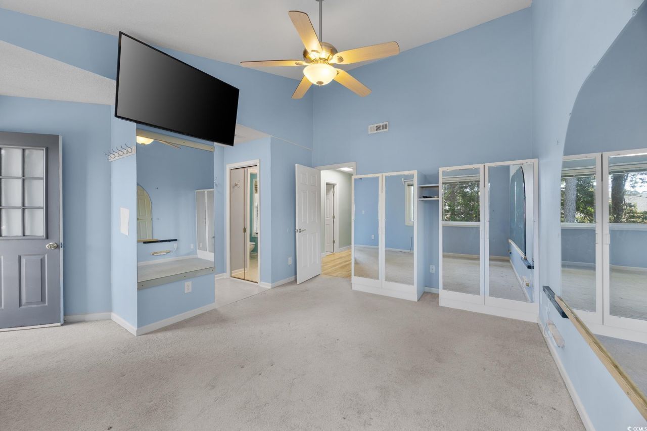 100 Shadow Moss Pl. Photo 21