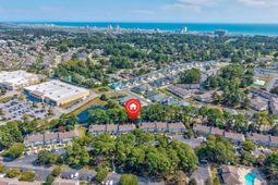 100 Shadow Moss Pl. photo 4