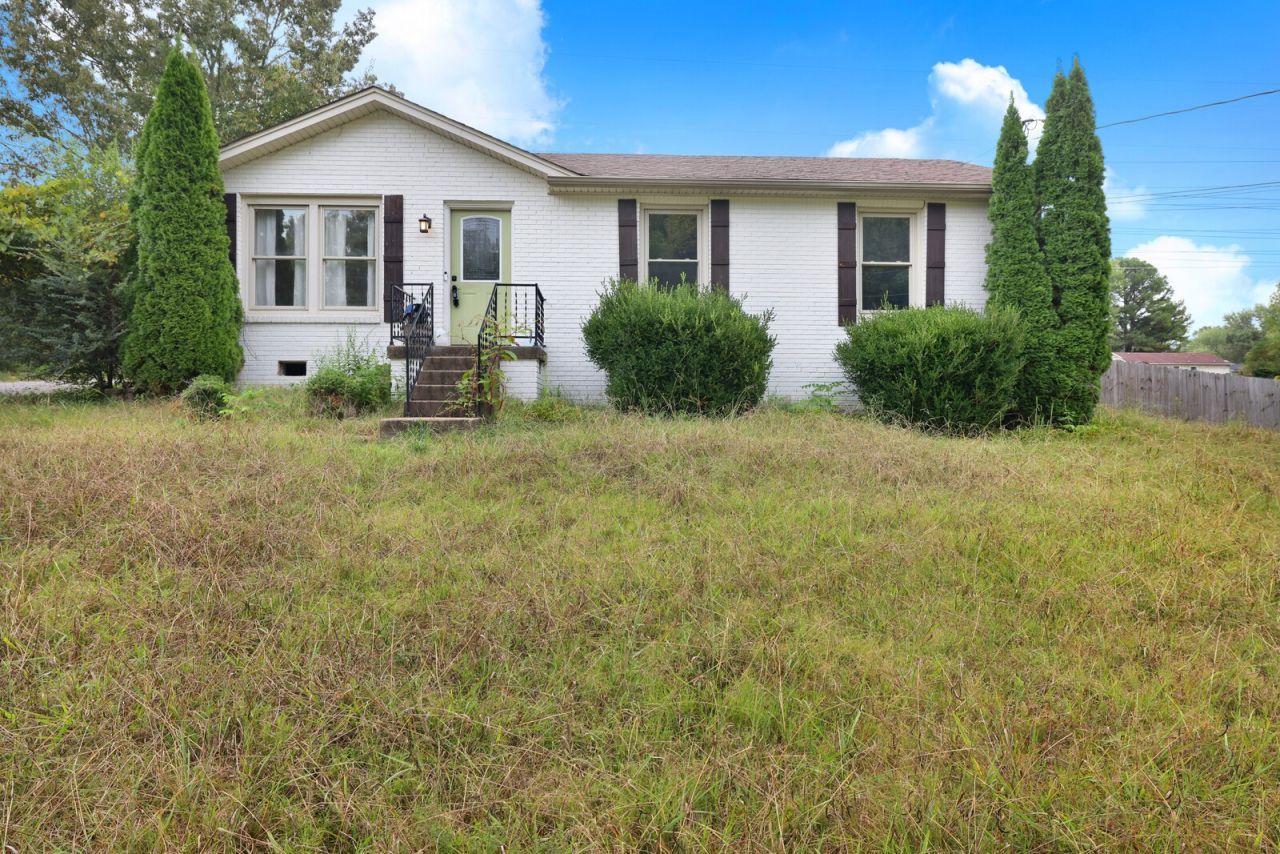 2819 Sparrow Dr, Clarksville, TN 37040 Main Photo