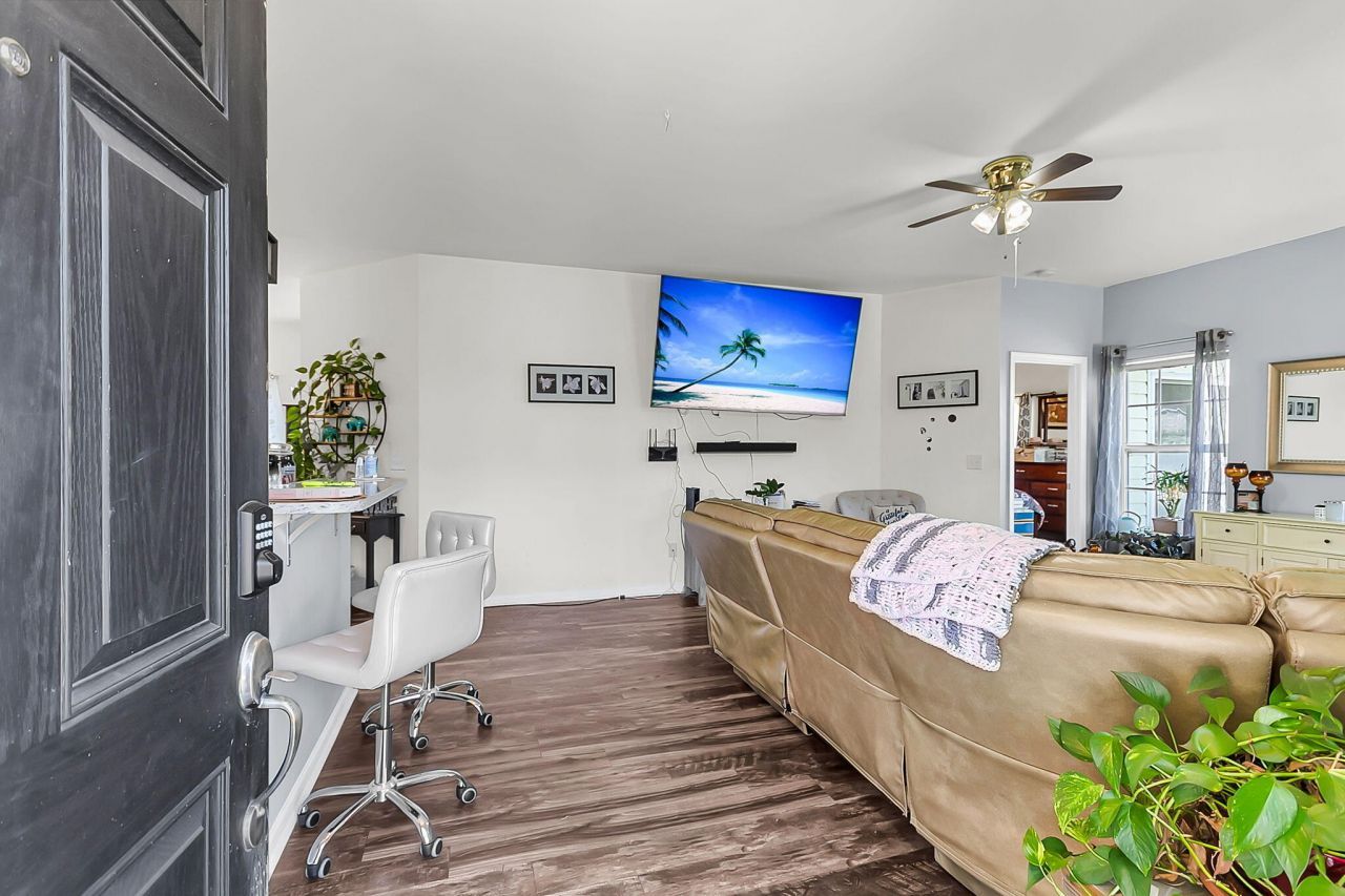 642 Savannah River Drive Photo 5