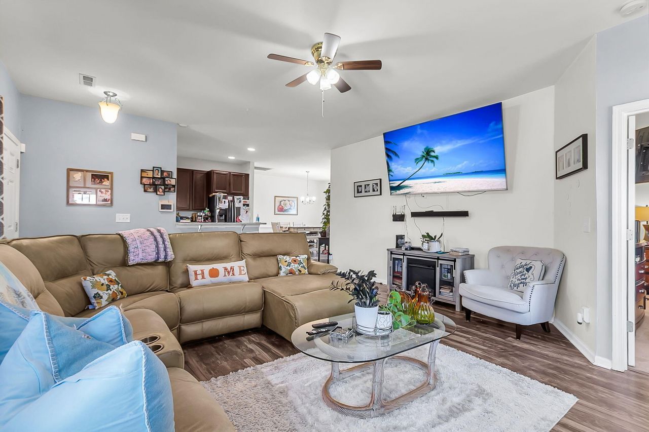 642 Savannah River Drive Photo 9