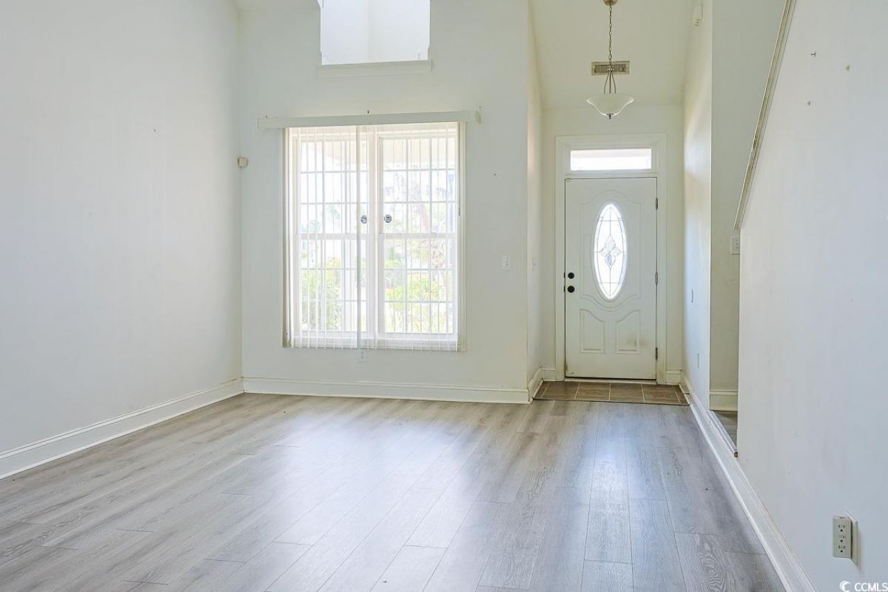 524 Cottage Oaks Circle Photo 4