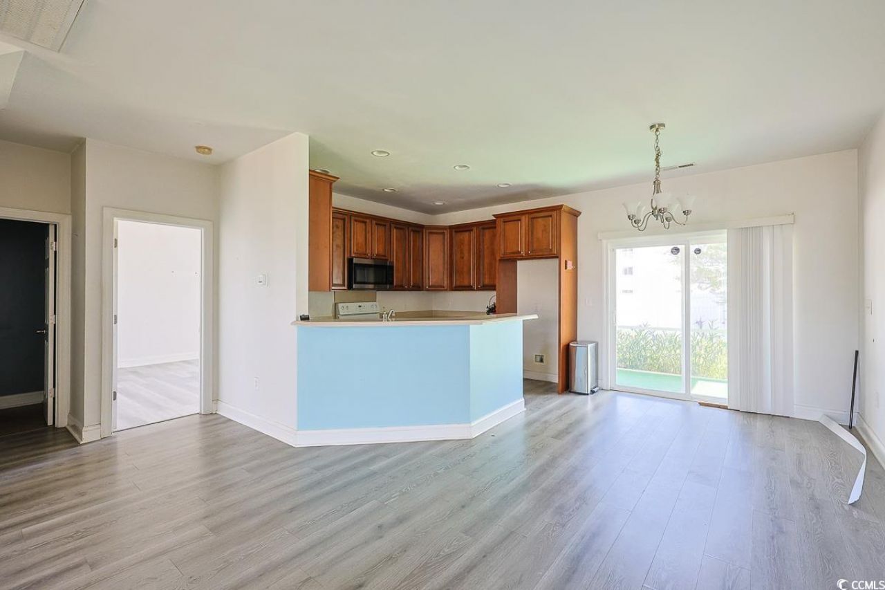 524 Cottage Oaks Circle Photo 7