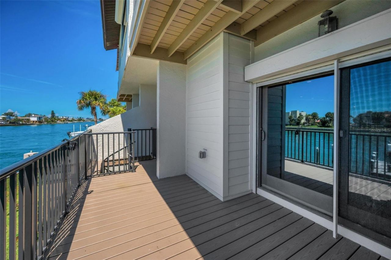 678 76th Avenue, Unit 5, Saint Pete Beach, FL 33706 Photo