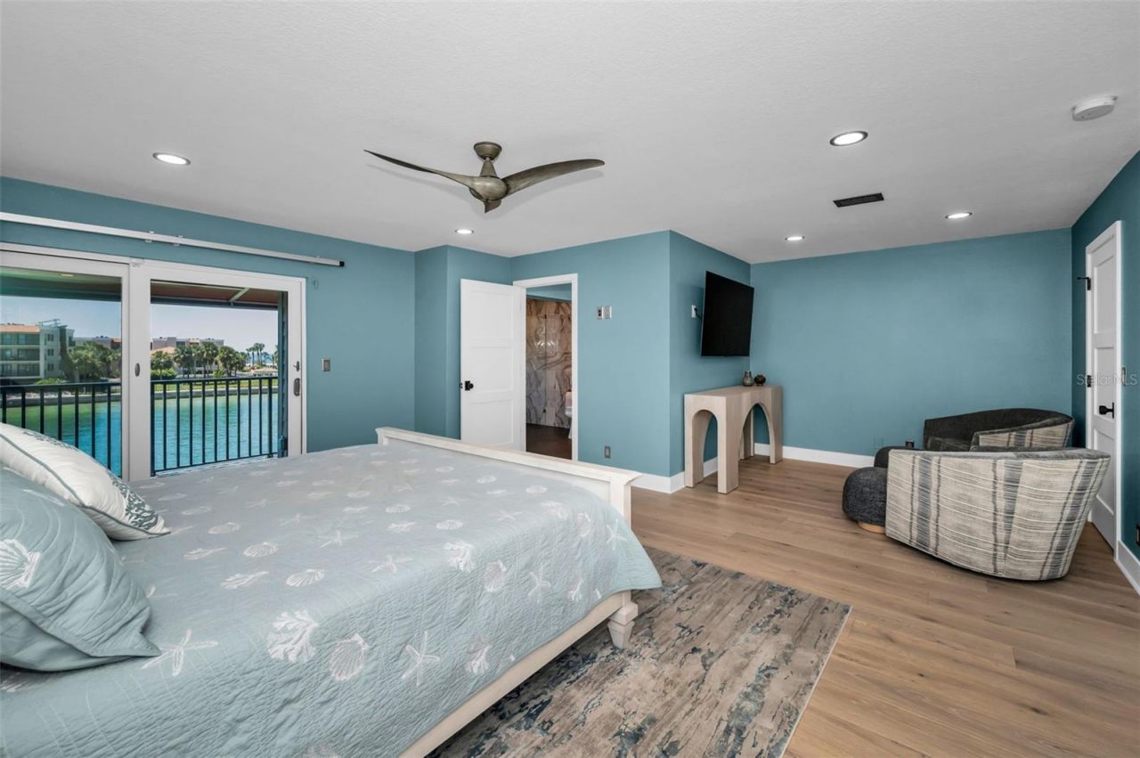 678 76th Avenue, Unit 5, Saint Pete Beach, FL 33706 Photo