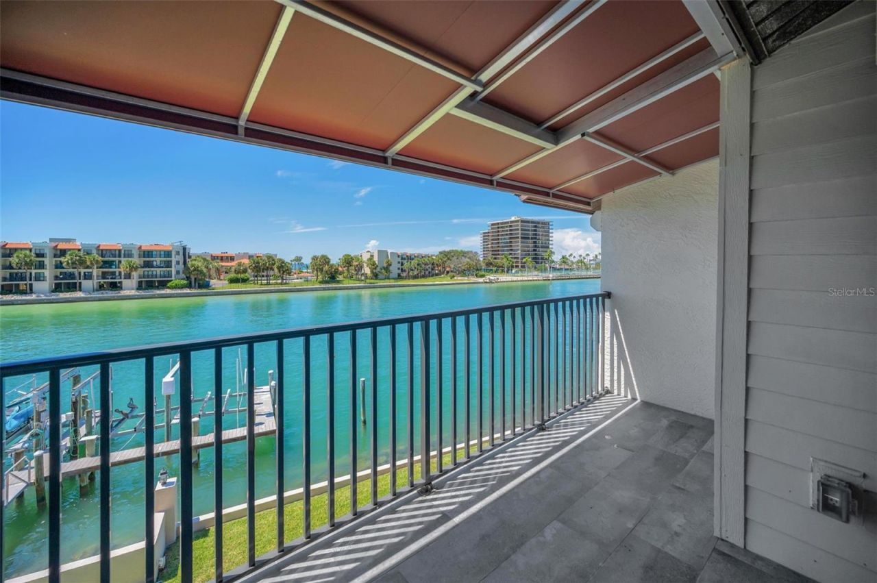 678 76th Avenue, Unit 5, Saint Pete Beach, FL 33706 Photo