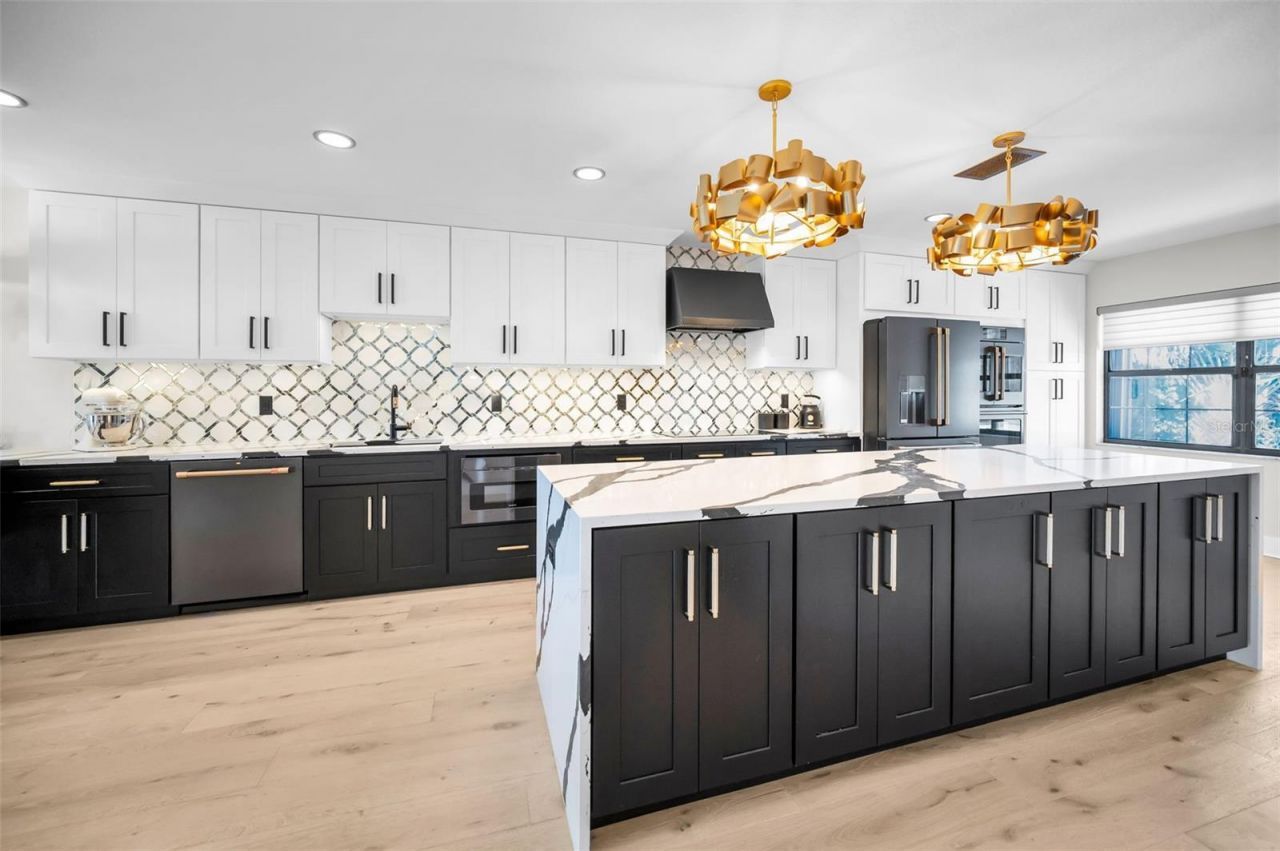 678 76th Avenue, Unit 5, Saint Pete Beach, FL 33706 Photo
