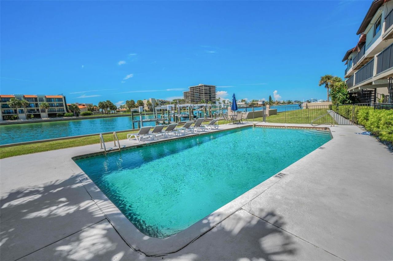 678 76th Avenue, Unit 5, Saint Pete Beach, FL 33706 Photo