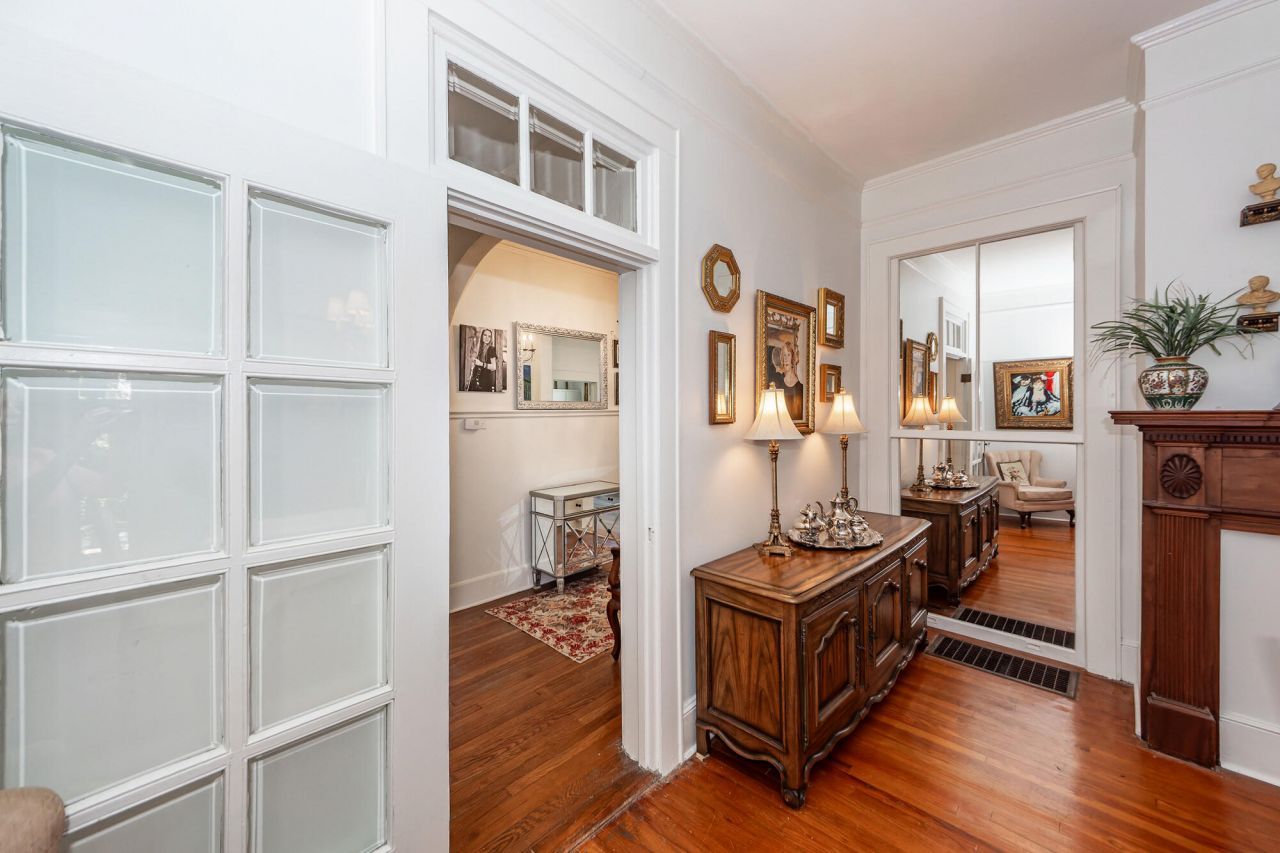 458 Hampton Street Photo 17