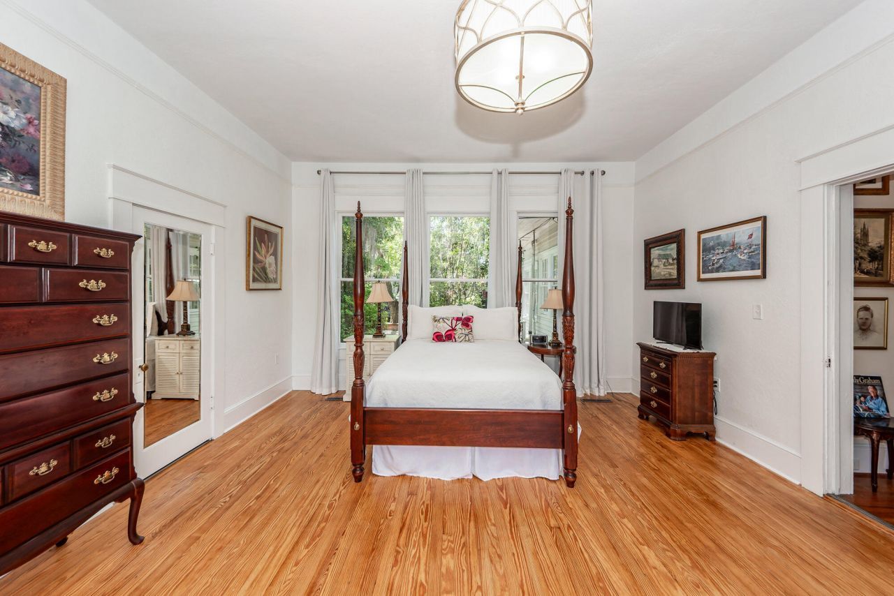 458 Hampton Street Photo 34