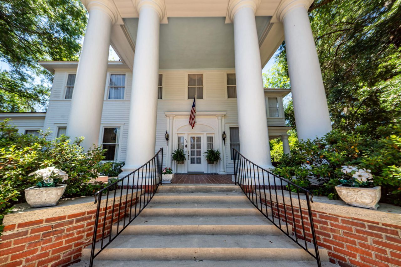 458 Hampton Street Photo 5