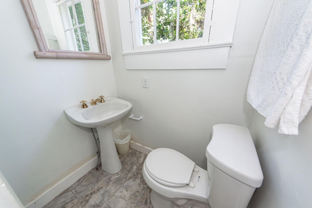 458 Hampton Street Photo 75