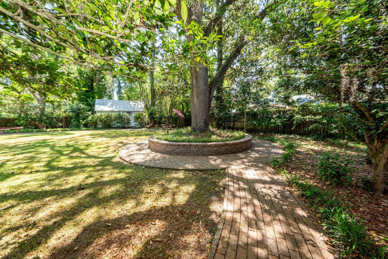 458 Hampton Street Photo 78