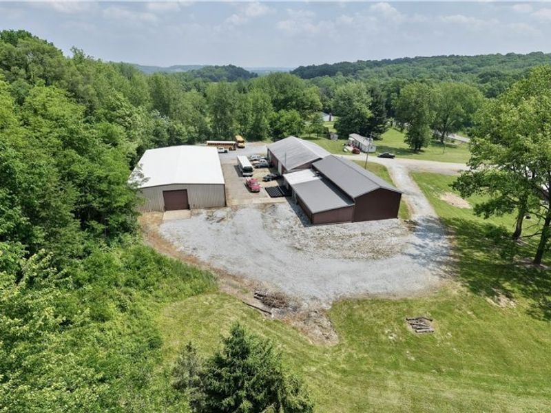 10035 Johnsford Road SW, Navarre, OH 44608 Photo 2