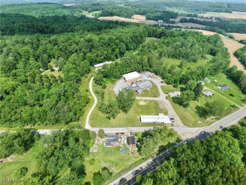 10035 Johnsford Road SW, Navarre, OH 44608 Photo 8