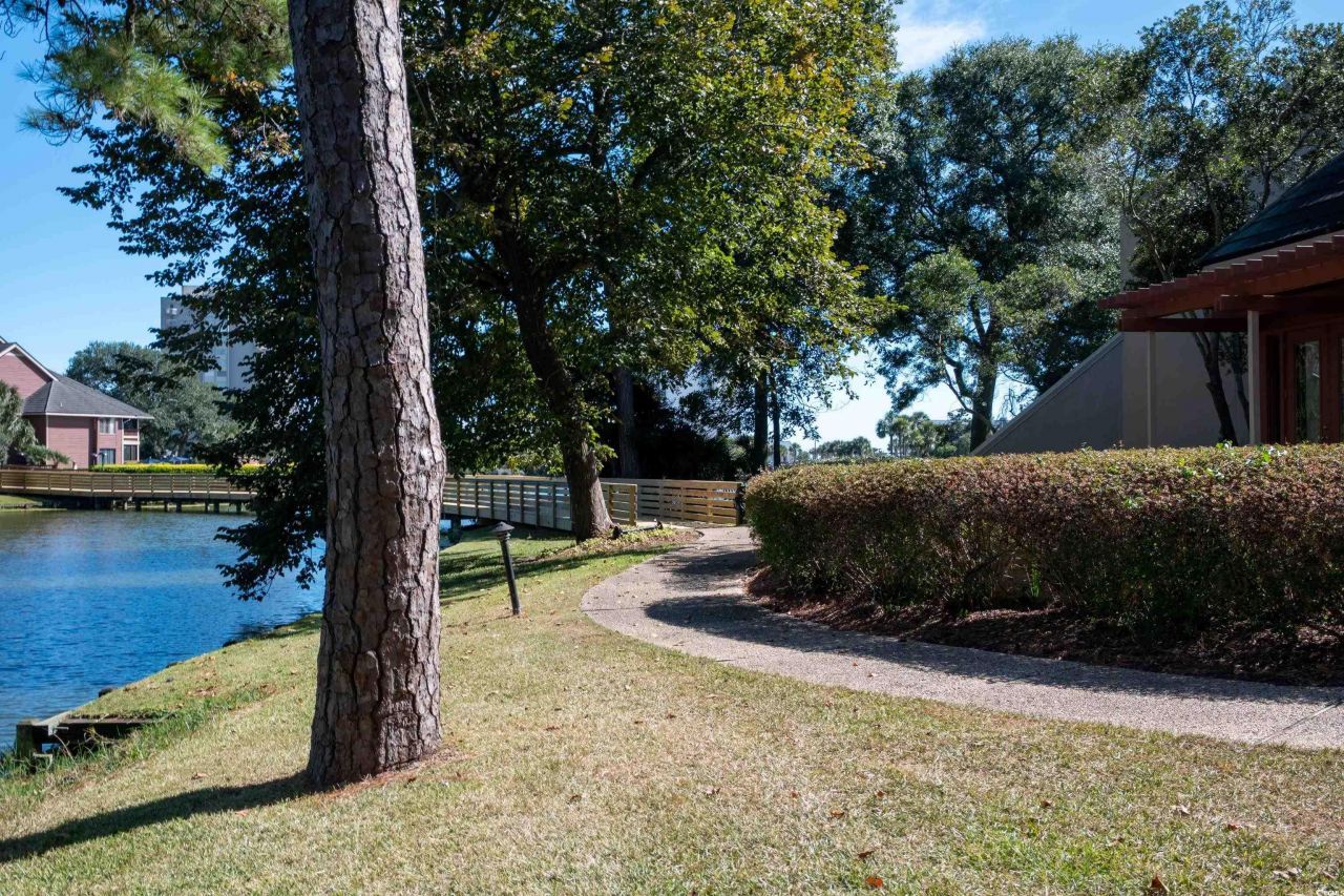 180 Rothbury Ct. Photo 32