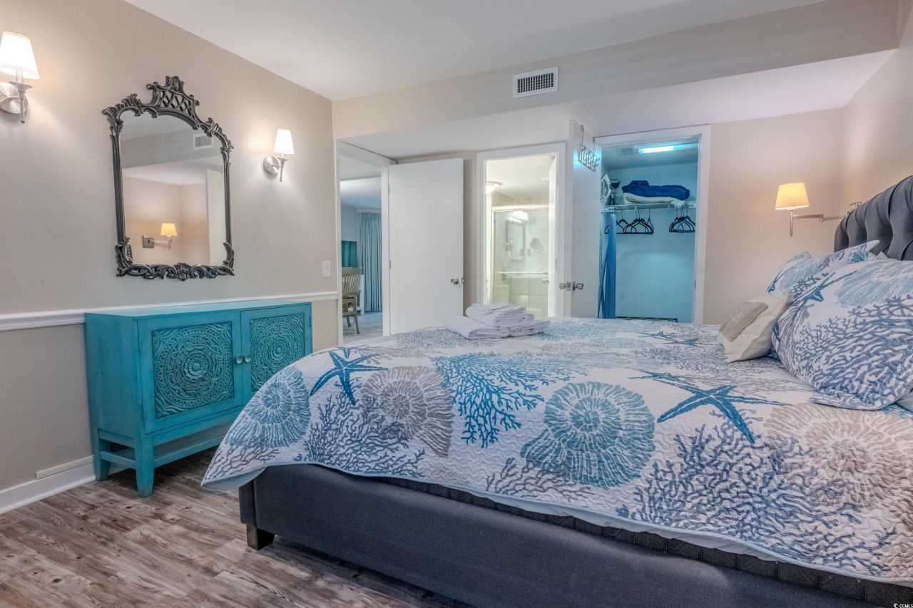 180 Rothbury Ct. Photo 7