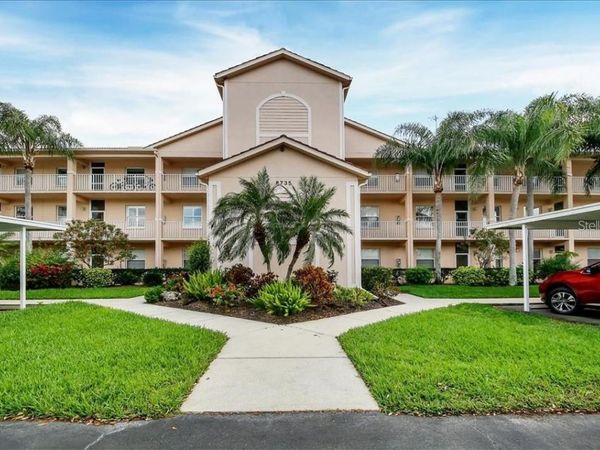 8735 OLDE HICKORY AVENUE, Unit 8302, SARASOTA, FL 34238