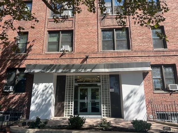 84-31 Van Wyck Expressway, Unit 1M, Briarwood, NY 11435