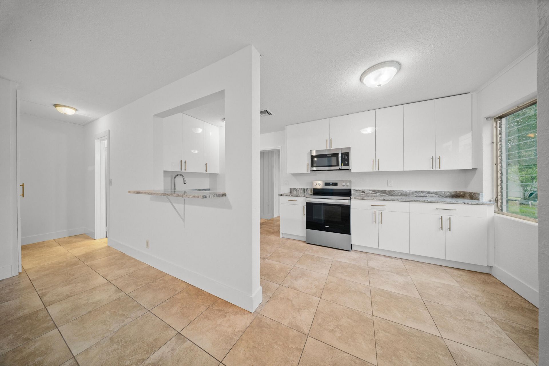 2904 SE Bamboo Street, Stuart, FL 34997 Photo