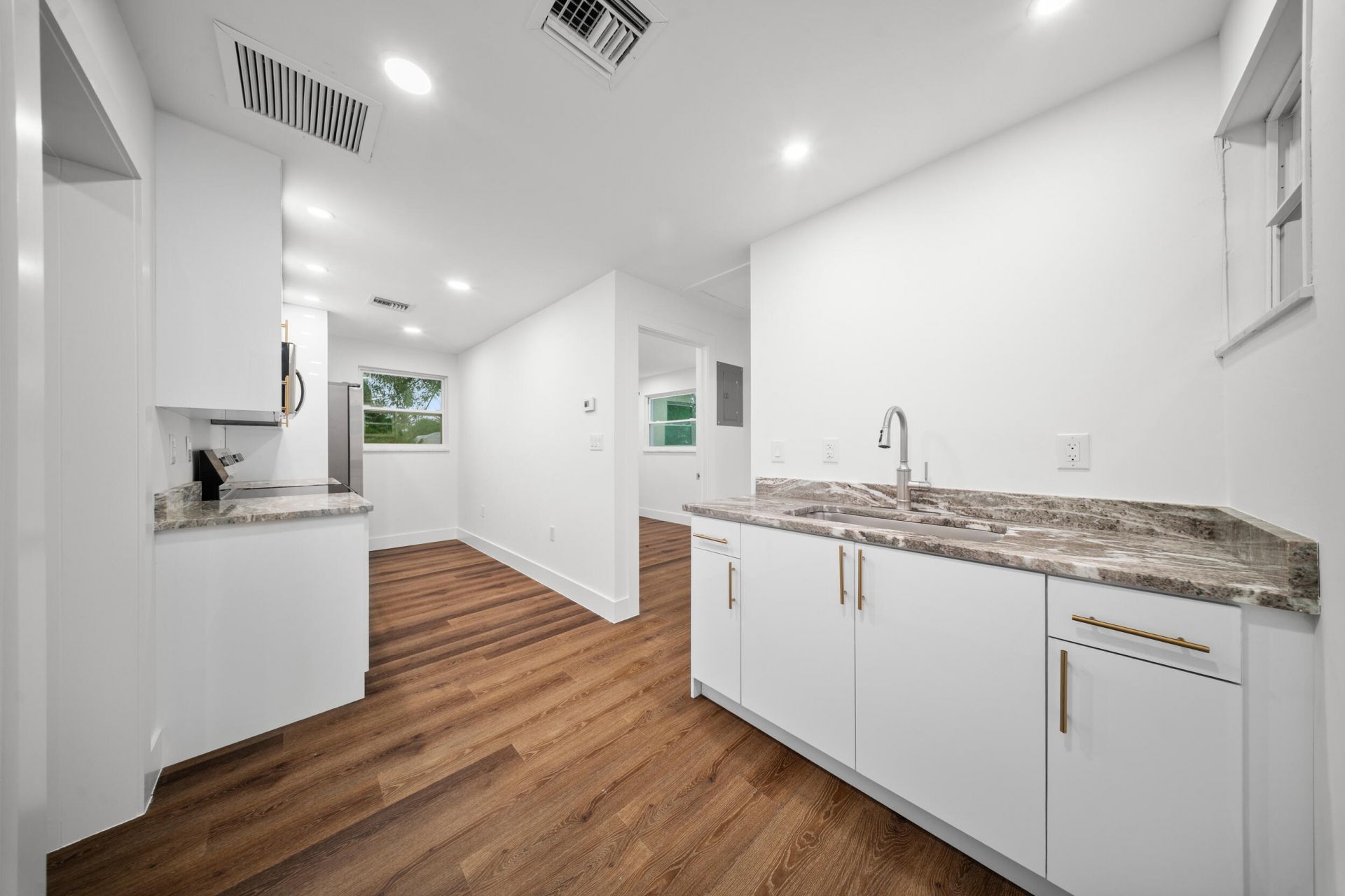 2904 SE Bamboo Street, Stuart, FL 34997 Photo