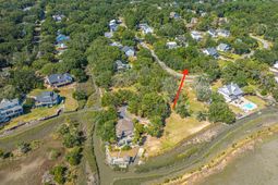 1551 Periwinkle Drive photo 4