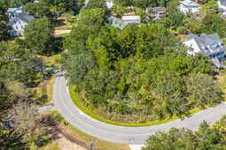 1551 Periwinkle Drive photo 4