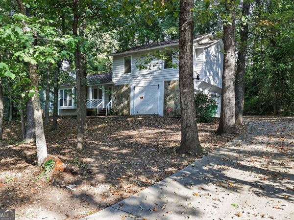 5208 Mainstreet Park Drive, Stone Mountain, GA 30088