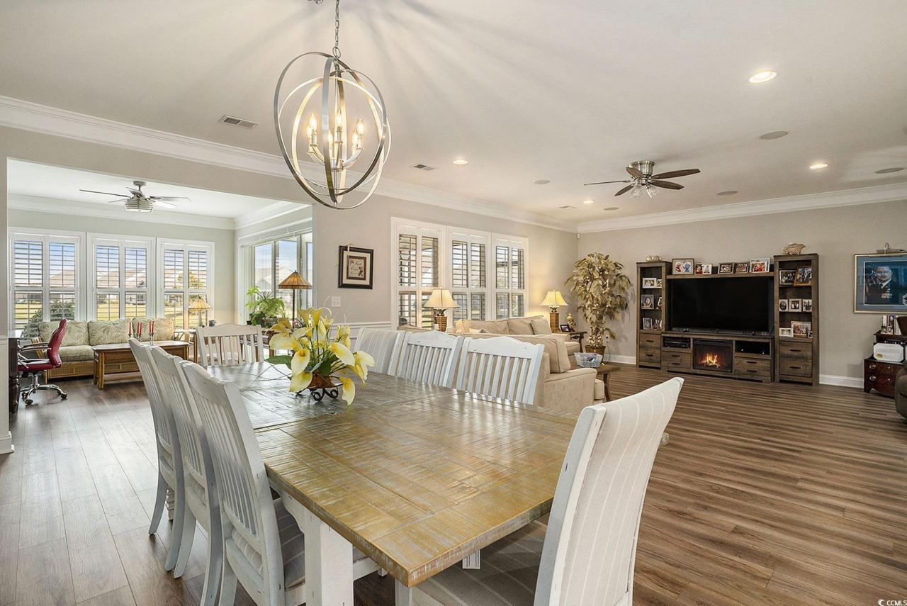 6586 Brindisi St. Photo 11