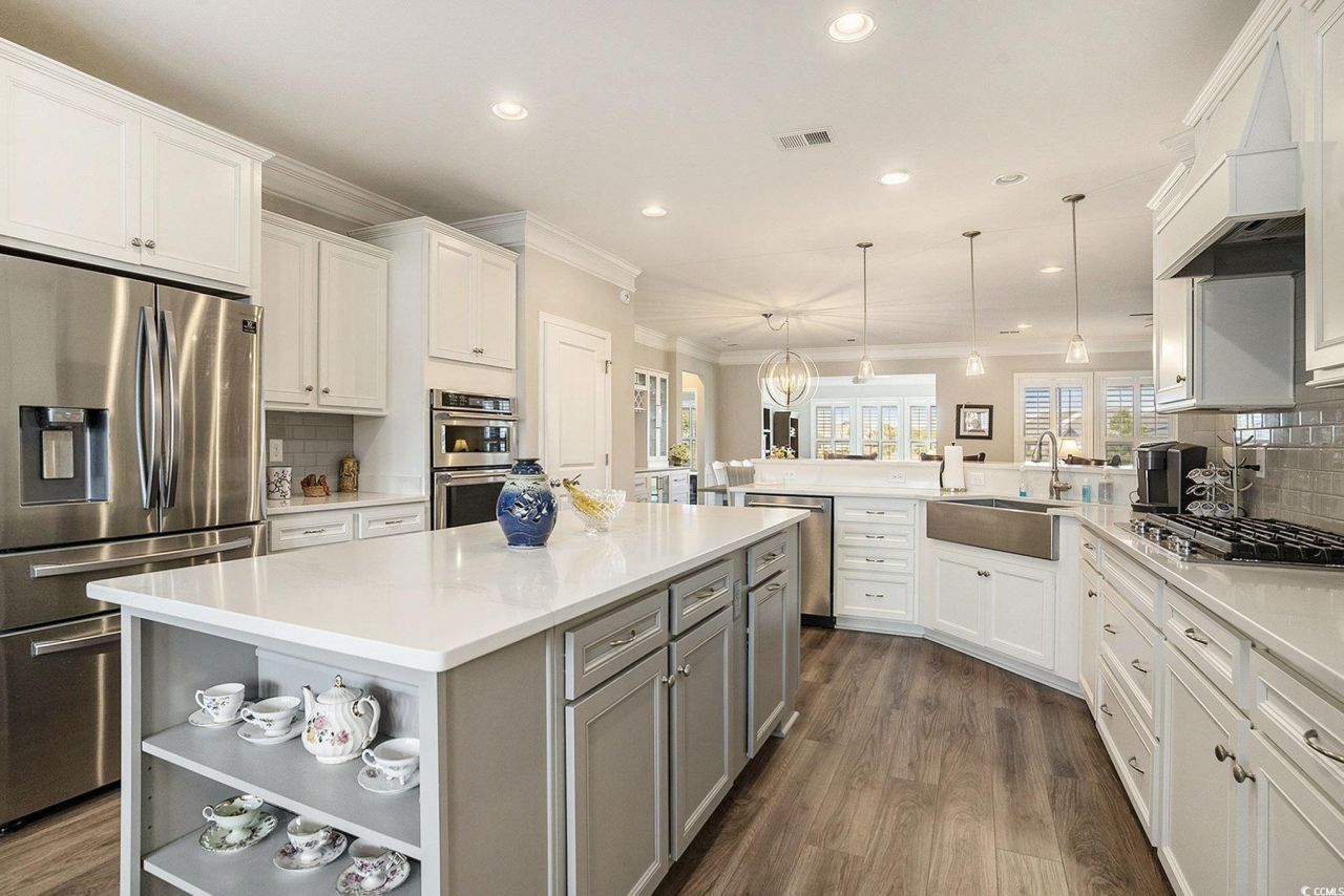 6586 Brindisi St. Photo 14