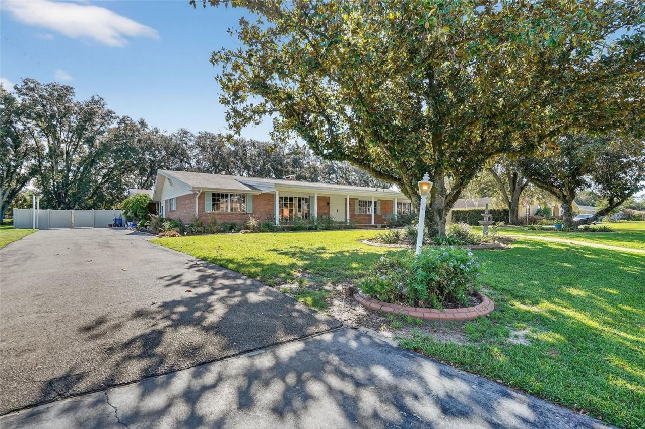 639 Howard Avenue, Lakeland, FL 33815 Photo