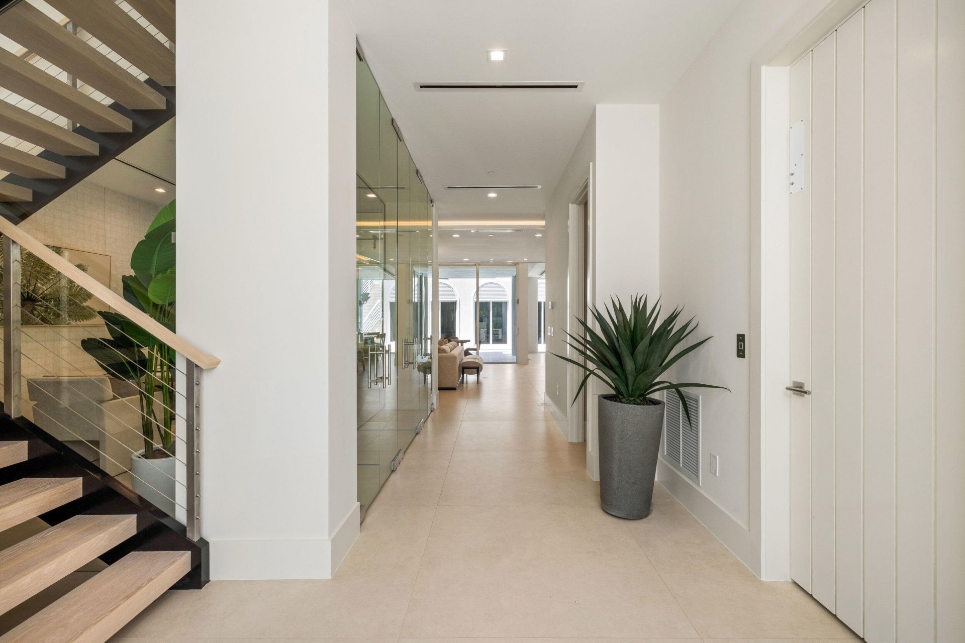 812 Palm Trail, Delray Beach, FL 33483 Photo