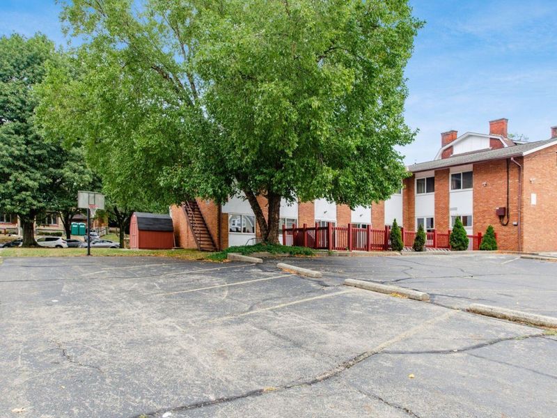191 E 15th Avenue, Columbus, OH 43201 Photo 8