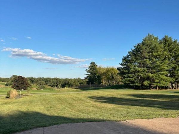 5546 FAIRWAY Drive, Burlington, IA 52601