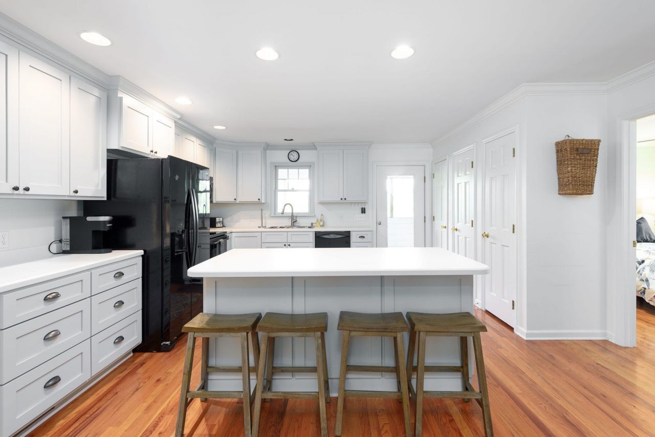 2108 Ion Avenue Photo 28