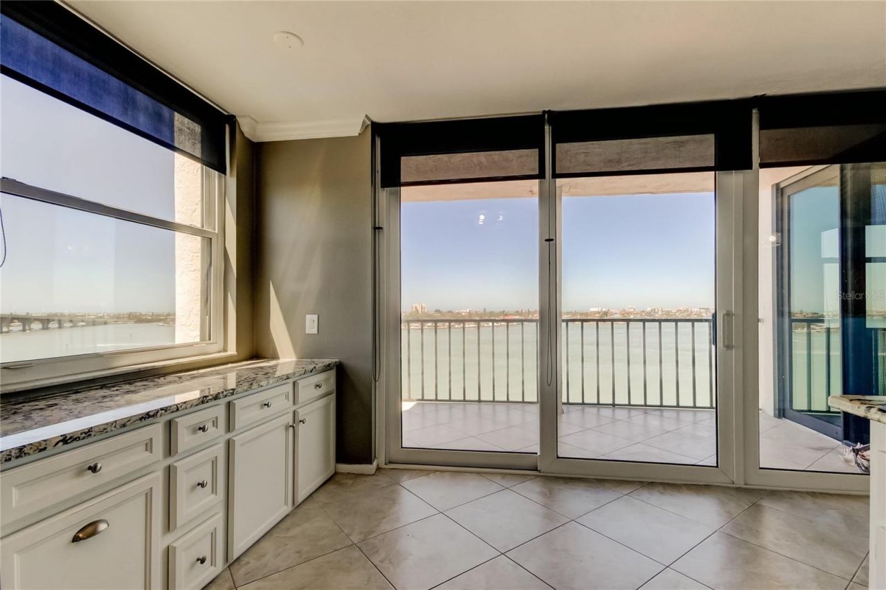 6265 Sun Boulevard, Unit 806, Saint Petersburg, FL 33715 Photo