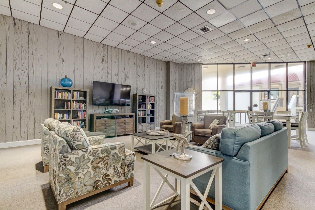 6265 Sun Boulevard, Unit 806, Saint Petersburg, FL 33715 Photo