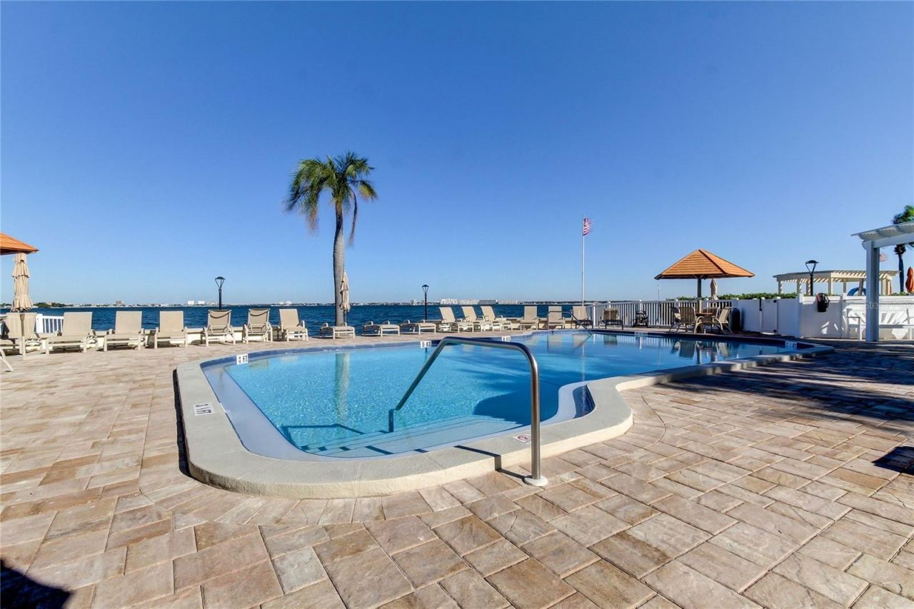 6265 Sun Boulevard, Unit 806, Saint Petersburg, FL 33715 Photo