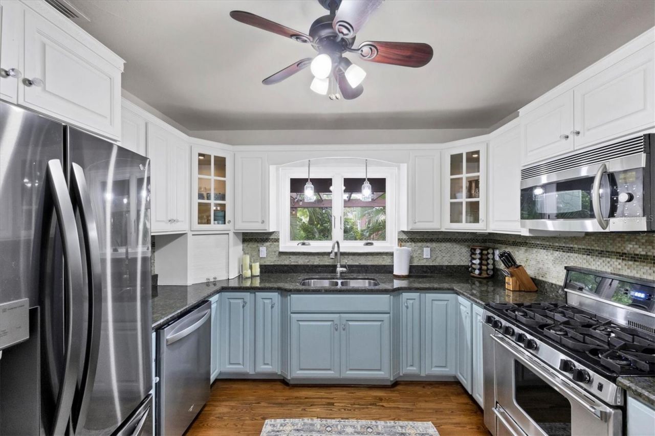 202 22nd Street W, Bradenton, FL 34205 Photo