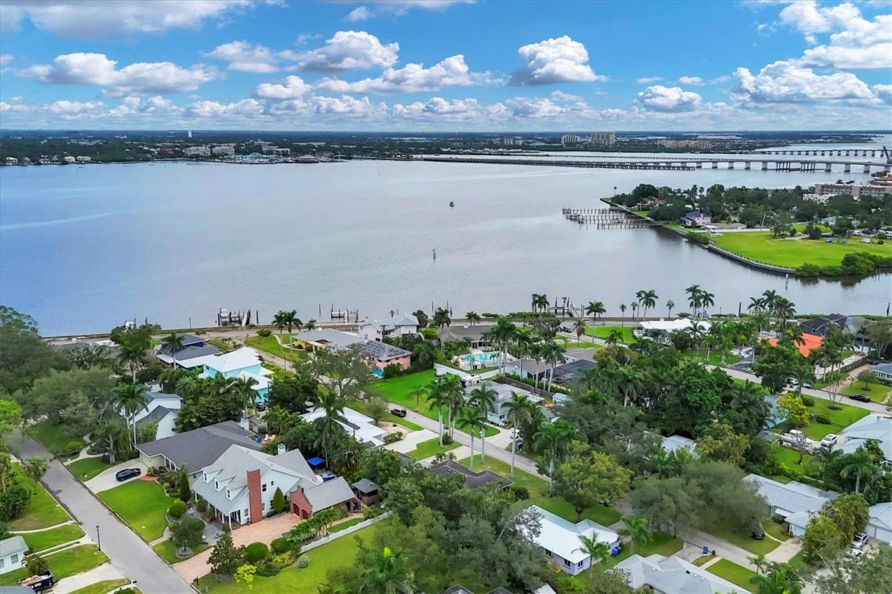 202 22nd Street W, Bradenton, FL 34205 Photo